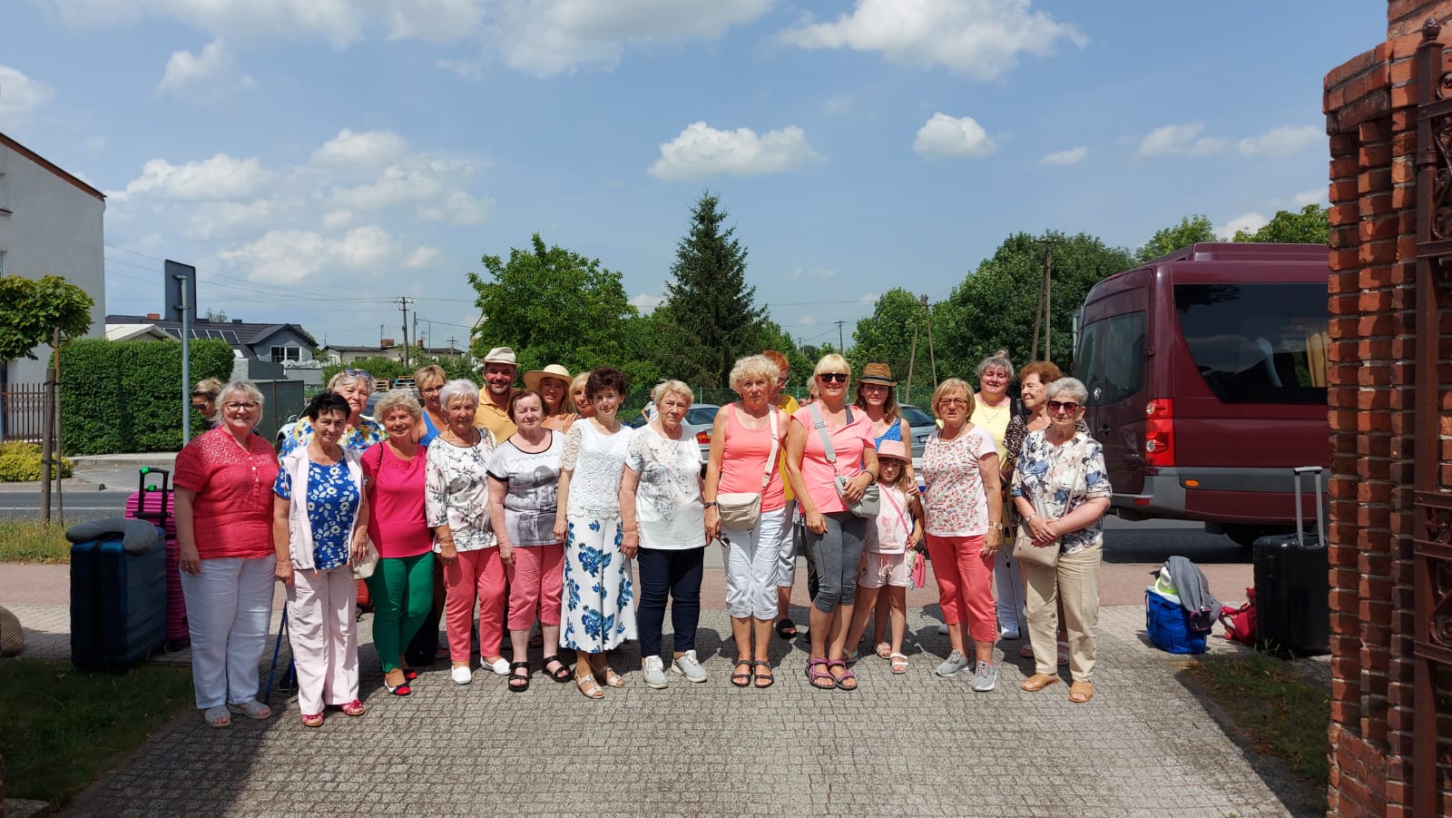 Koło Śpiewu z walizkami gotowe do podróży